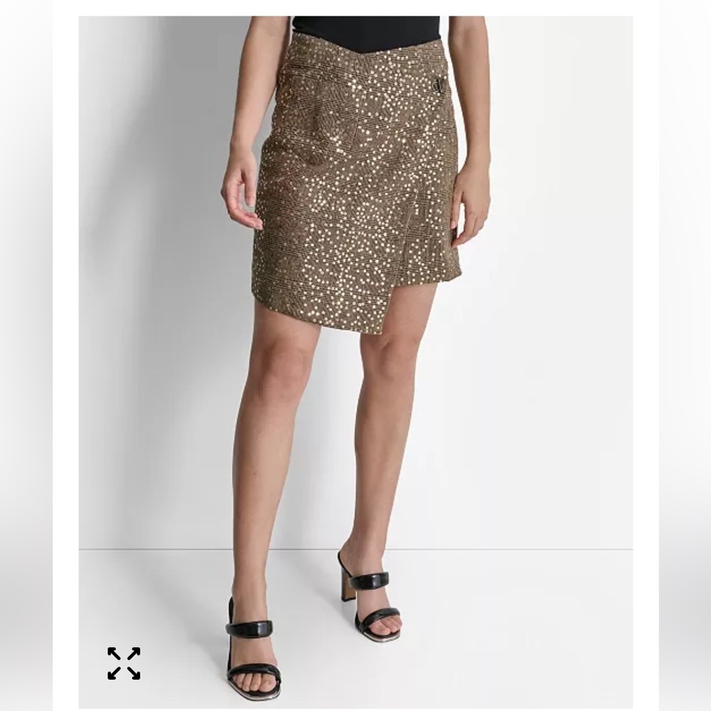 NWT DKNY Sequin plaid mini skirt. Waist 17 inches (34)🤎🖤🤎. - Picture 6 of 7